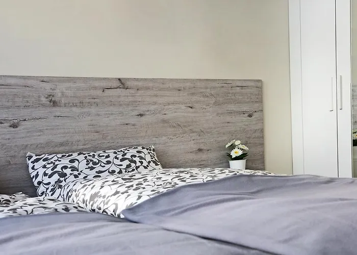 アパート 3 City *